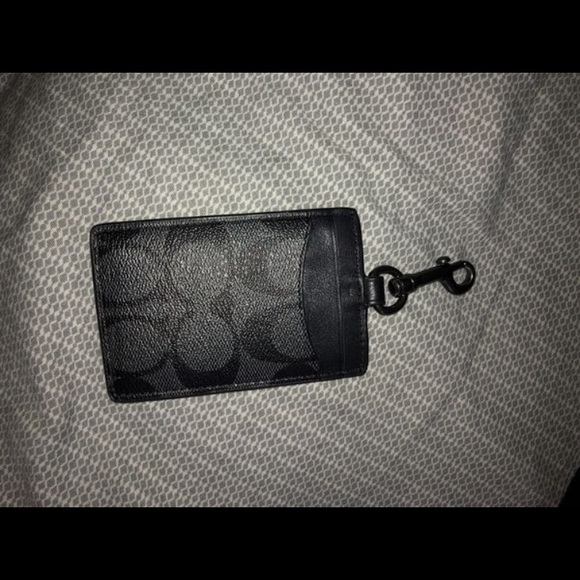 Needing a new backpack - Picture 4 of 4